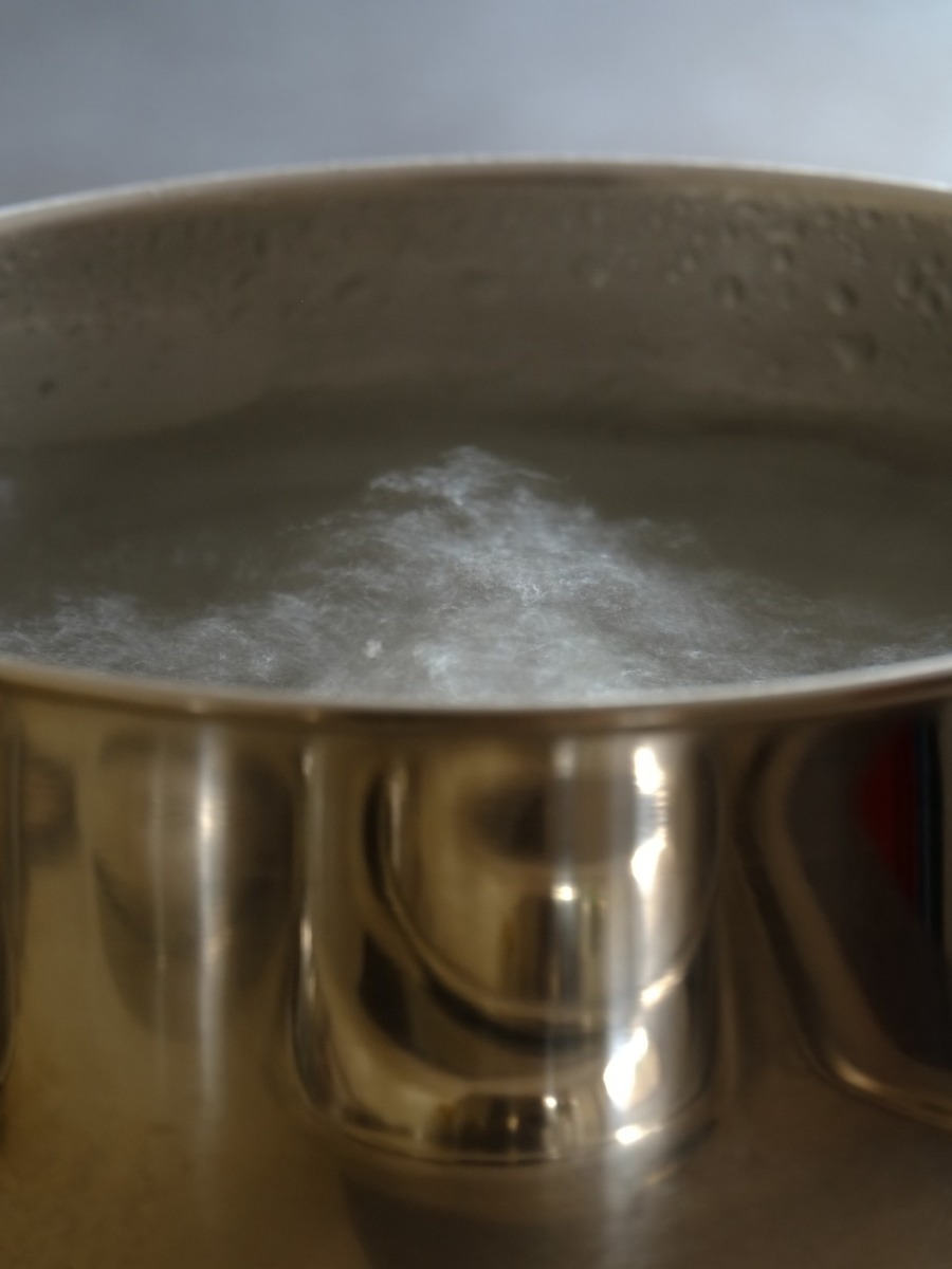 Come sturare un lavandino molto otturato con l’acqua bollente – Guida passo-passo